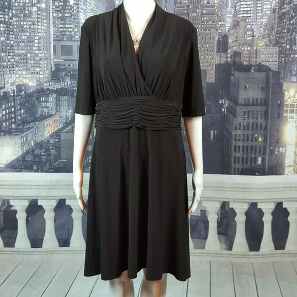 EVAN-PICONE sz 14 Jet Black Ruched V-Neck A-Line Dress - Picture 1 of 6